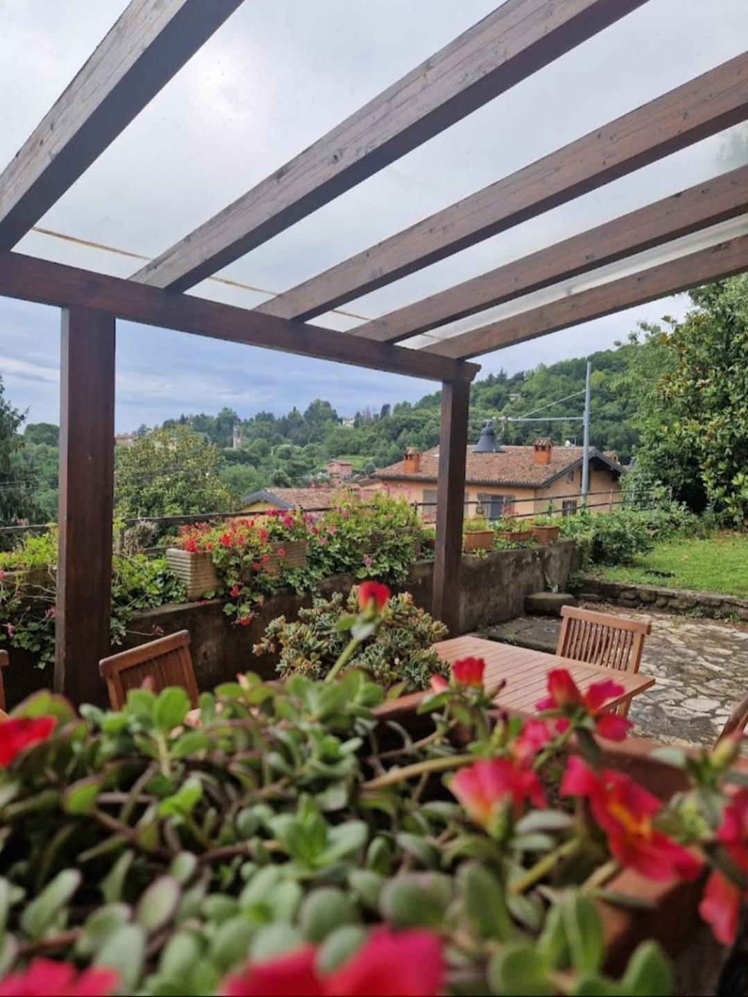 Il Giardino Di Berbech Citta Alta - Castagno Διαμέρισμα Μπέργκαμο Εξωτερικό φωτογραφία
